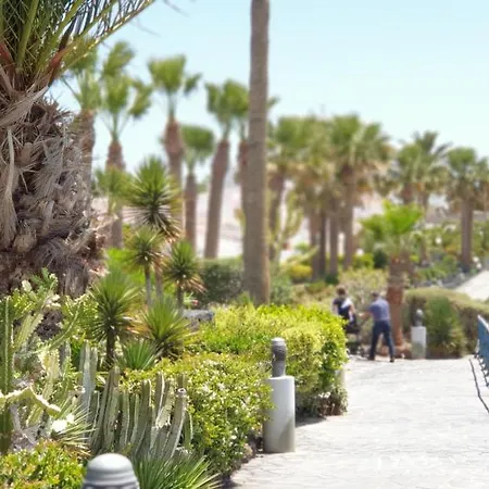 Cosy Well Located Tenerife Sur Golf サンミゲル・デ・アボナ